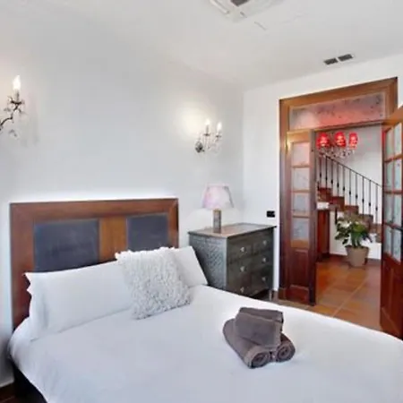 Feriehus Stunning 3-bed House *