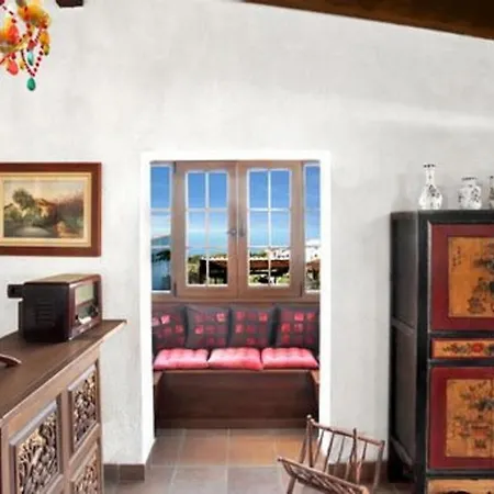 Feriehus Stunning 3-bed House *